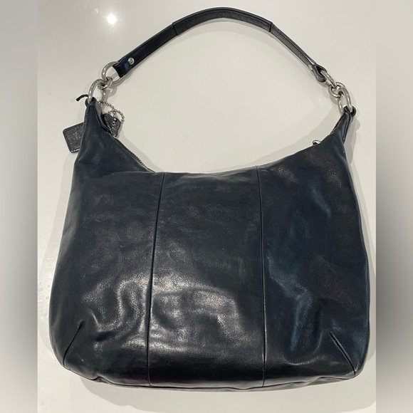 Black coach purse - Picture 2 of 6